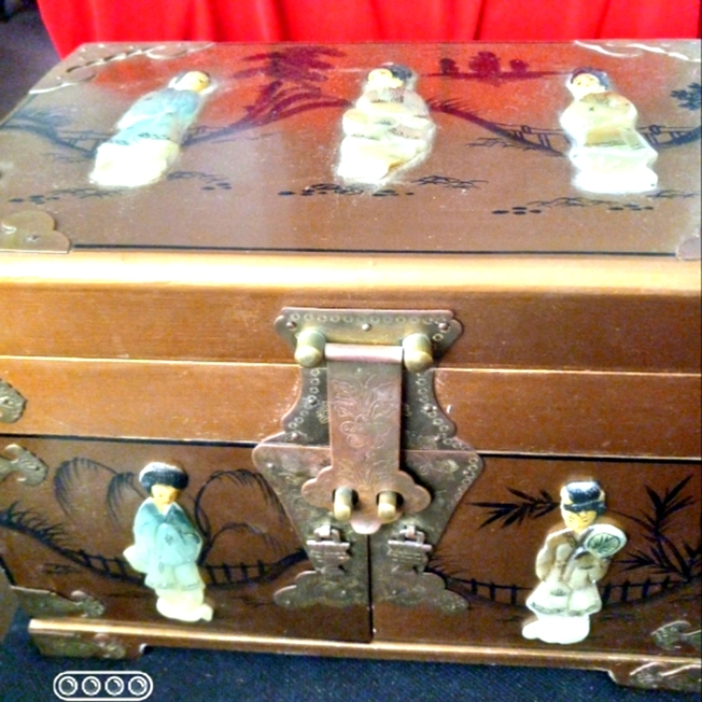 TANSU  DANSU  Japanese Dynasty a real treasure. Handmade